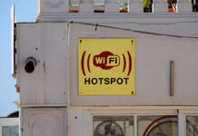 Wi-Fi หรือ สาย LAN: เดิมพันความแพ้ชนะของเกมเมอร์ Wi-Fi หรือ สาย LAN: เดิมพันความแพ้ชนะของเกมเมอร์