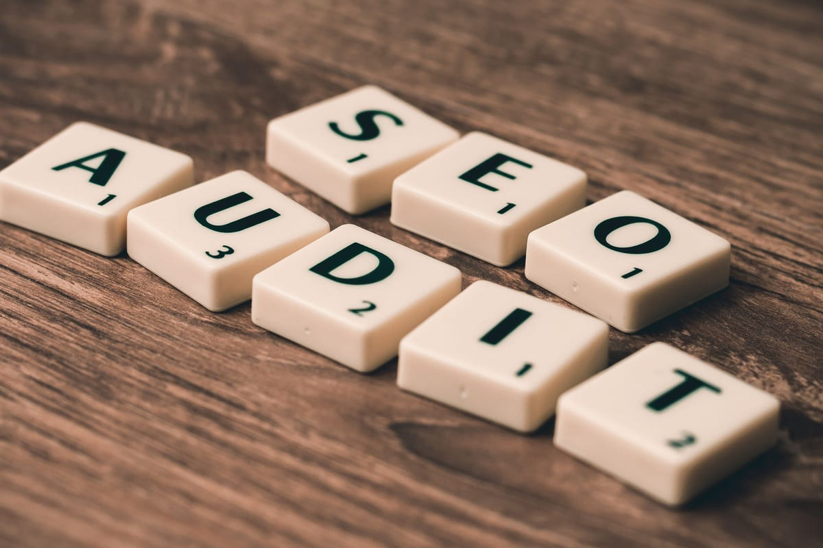 เครื่องมือ SEO ฟรีกับเสียเงิน ต่างกันตรงไหน: เลือกให้เหมาะกับงาน ก่อนจ่ายเกินจำเป็น